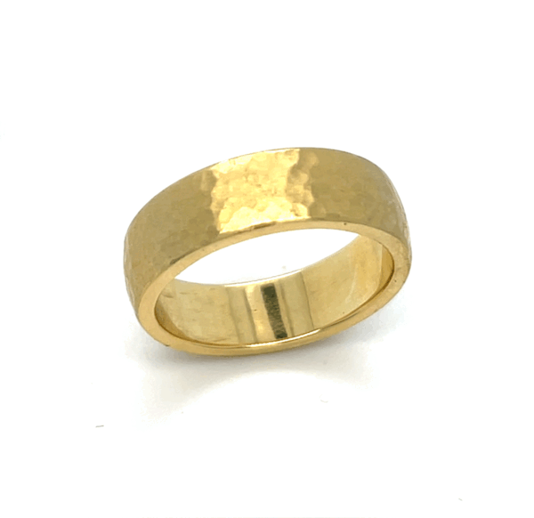 18k gold 6mm hammered wedding band