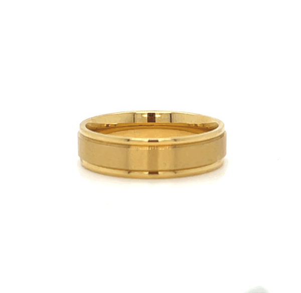 18k gold 6mm satin finished center band