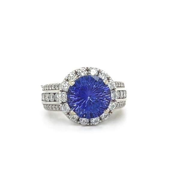 14K Gold Tanzanite & Diamond Ring